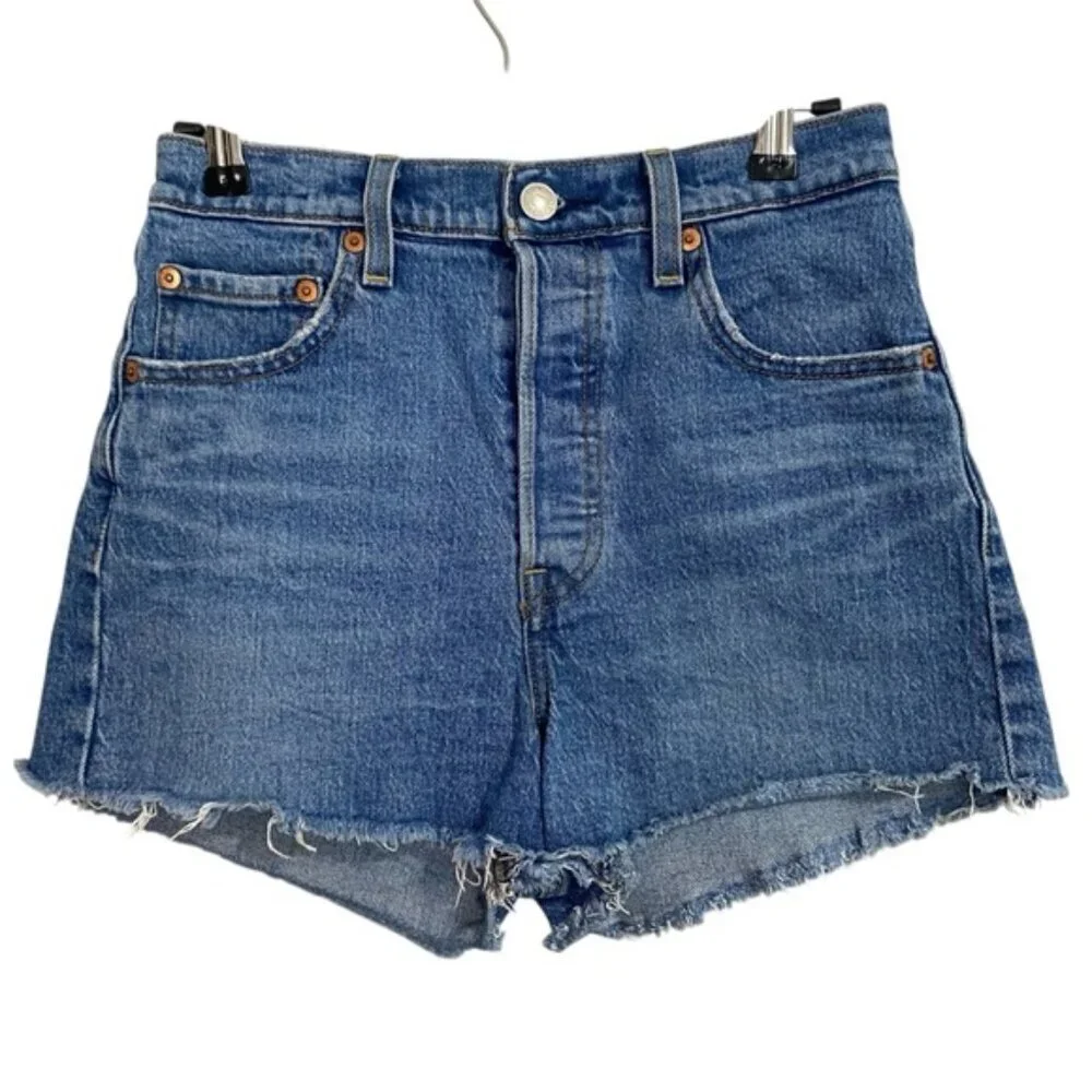 Levi's - Ribcage Short in Mid-wash Blue - 26 - CO Cambodia